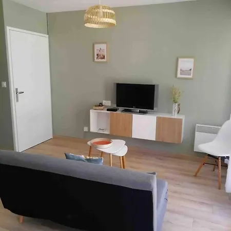 Apartment Joli Renove Aux Minimes La Rochelle Avec Terrasse